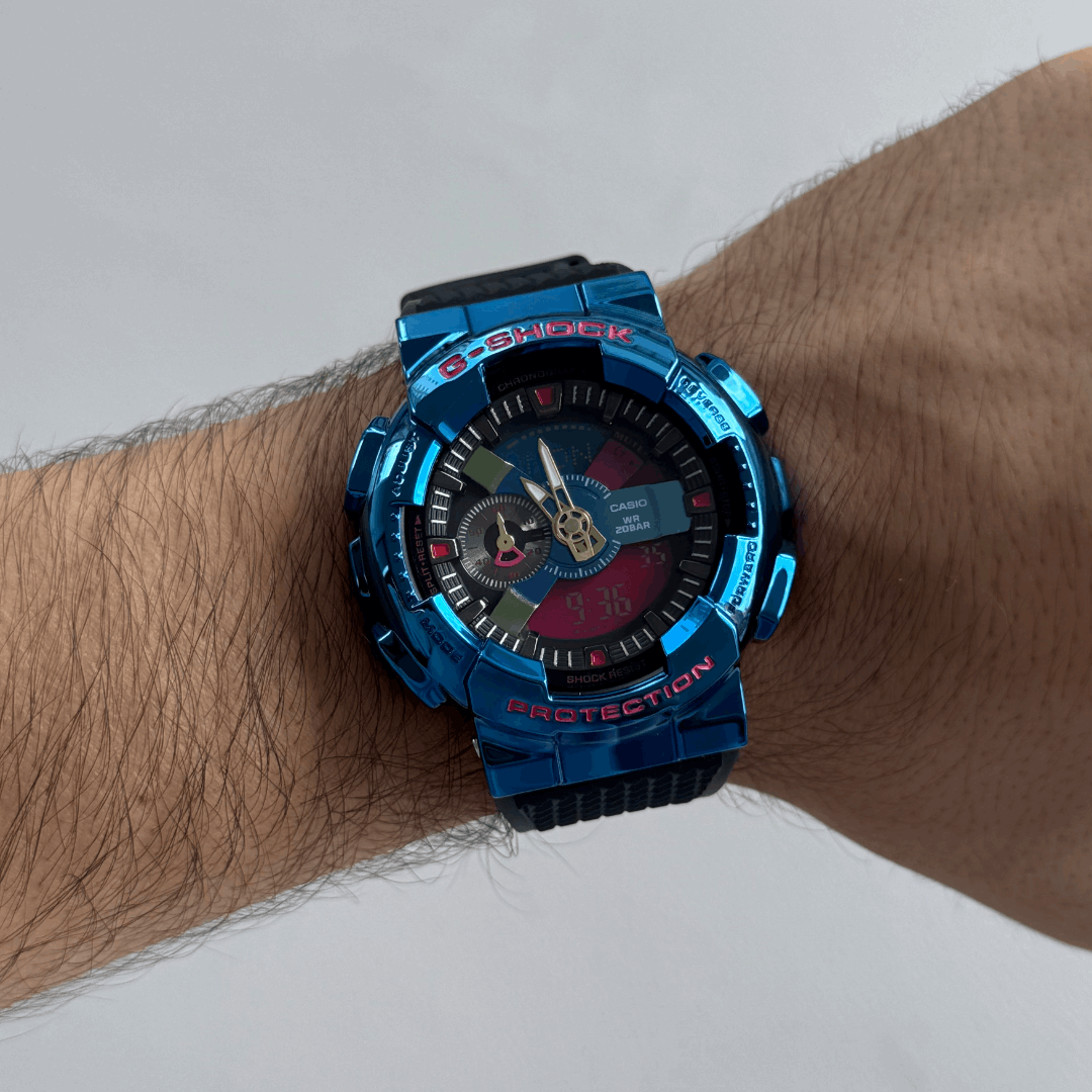 G-SHOCK GA-110 METAL NEGRO TABLERO AZUL